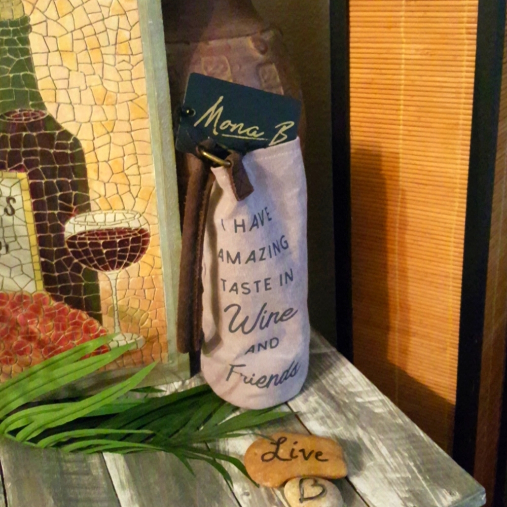 NWT MONA B WINE BAG.BROWN AND TAN